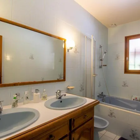 Les Tourterelles 度假居 Saint-Aigne